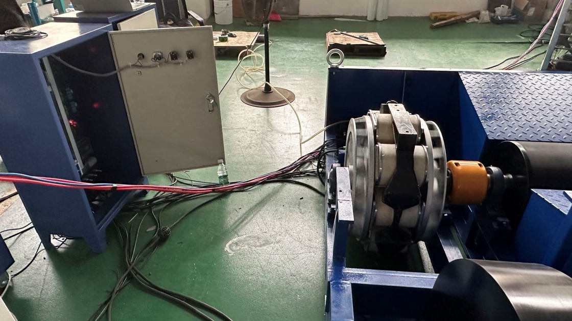 CTDCG-15 Αυτοκίνητο Αυτοκίνητο Τρεις άξονες έξι ρόλους Οχήμα Τάξι Δυναμόμετρος Δυναμόμετρος ίππων