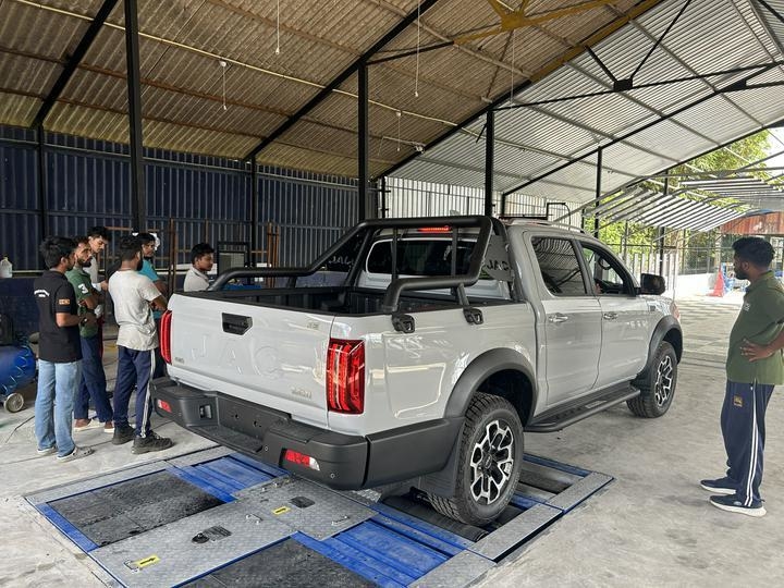 Δοκιμαστής πέδησης κυλίνδρων 5in1 Δοκιμαστής ανάρτησης Δοκιμαστής φορτίου άξονα Δύο πλάκες πλευρικής ολίσθησης Δοκιμαστής προβολέα ταχύμετρου