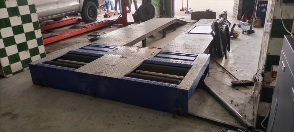 CTGT3-4C Δοκιμαστική γραμμή οχήματος με κυλίνδρους 4 σε 1 Δοκιμαστής πέδης κυλίνδρων με φορτίο άξονα Δοκιμαστής πλευρικής ολίσθησης διπλής πλάκας Δοκιμασία ανάρτησης