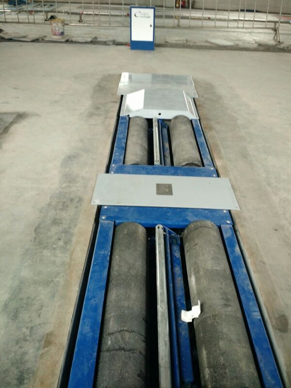 Δοκιμαστής φρένων κυλίνδρων μάρκας Cartesykj CTFZ-13B Δοκιμαστής αντίθετων δυνάμεων Μετρητής με τοποθέτηση φορτίου άξονα 15T Οχήμα Κυλίνδρες φρένων αυτοκινήτου