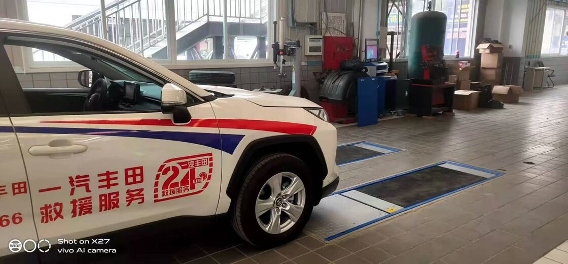 Cartesykj Ελεγκτής επίπεδης πέδησης πολυτελείας 3T 10T 15T Εξοπλισμός επιθεώρησης οχήματος λωρίδα δοκιμής οχήματος 2CTHPB-13 με δοκιμαστικό φρένου φορτίου άξονα ανάρτησης πλευρικής ολίσθησης